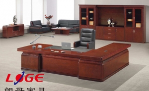 為實(shí)木辦公家具打蠟保養(yǎng)時(shí)需注意哪些要點(diǎn)？